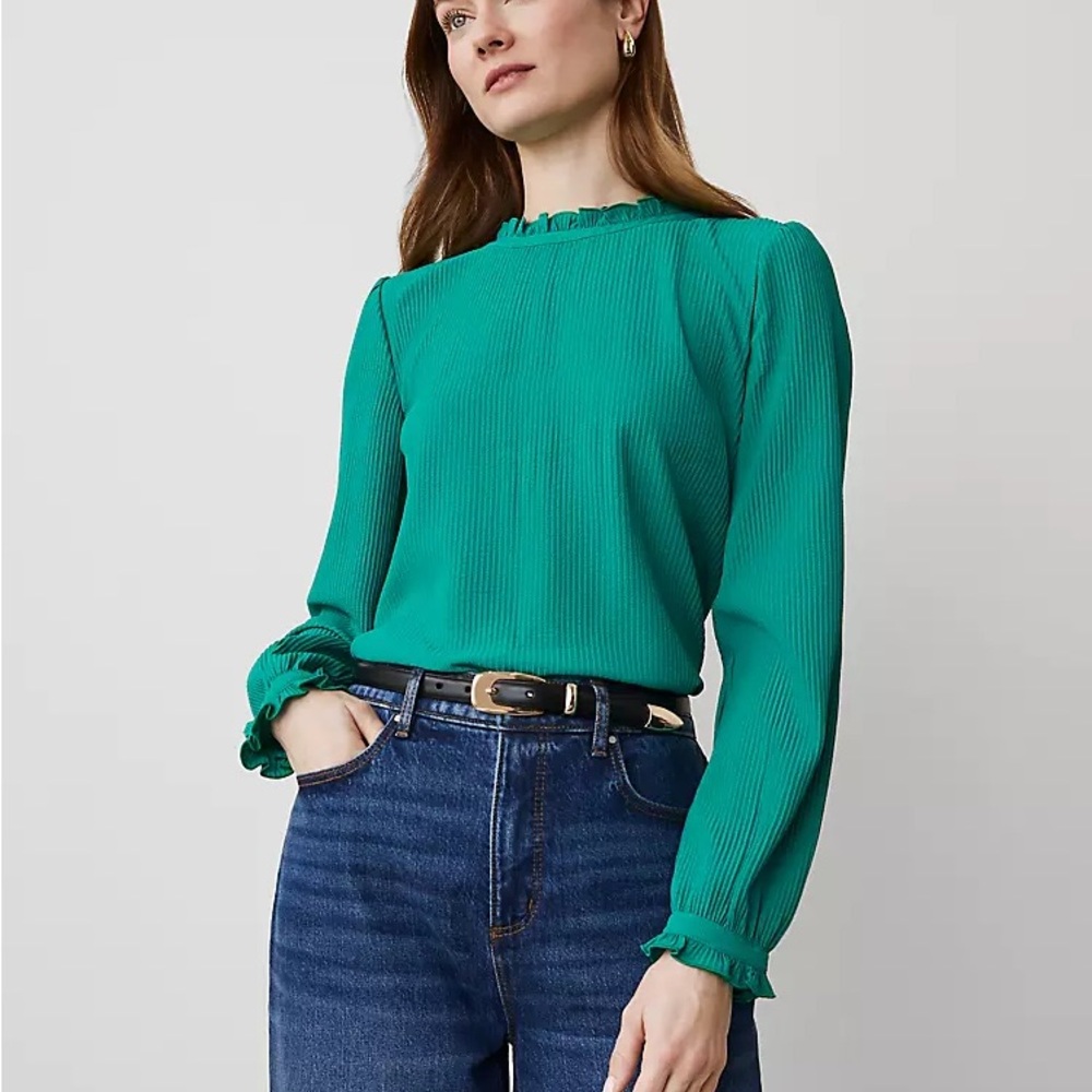 Elegant Green Women's Top